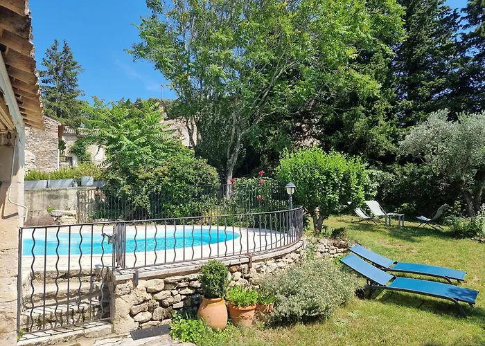Le Mazet, Gite Des Lucioles En Provence