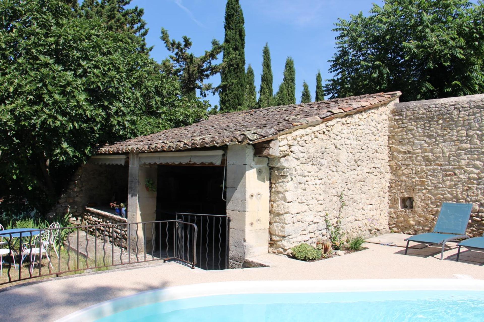 Holiday home Le Mazet, Des Lucioles En Provence *